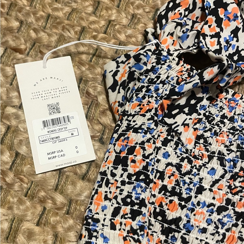MAAJI ❤️‍🔥 GLOWY FLUTTER SLEEVE SMOCKED CROP TOP NWT SIZE MEDIUM - Picture 9 of 10